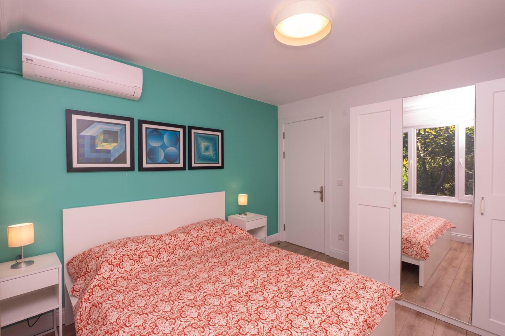 Contemporary Waterfront Apt With A Stunning View Provincia di Provincia di Istanbul Esterno foto
