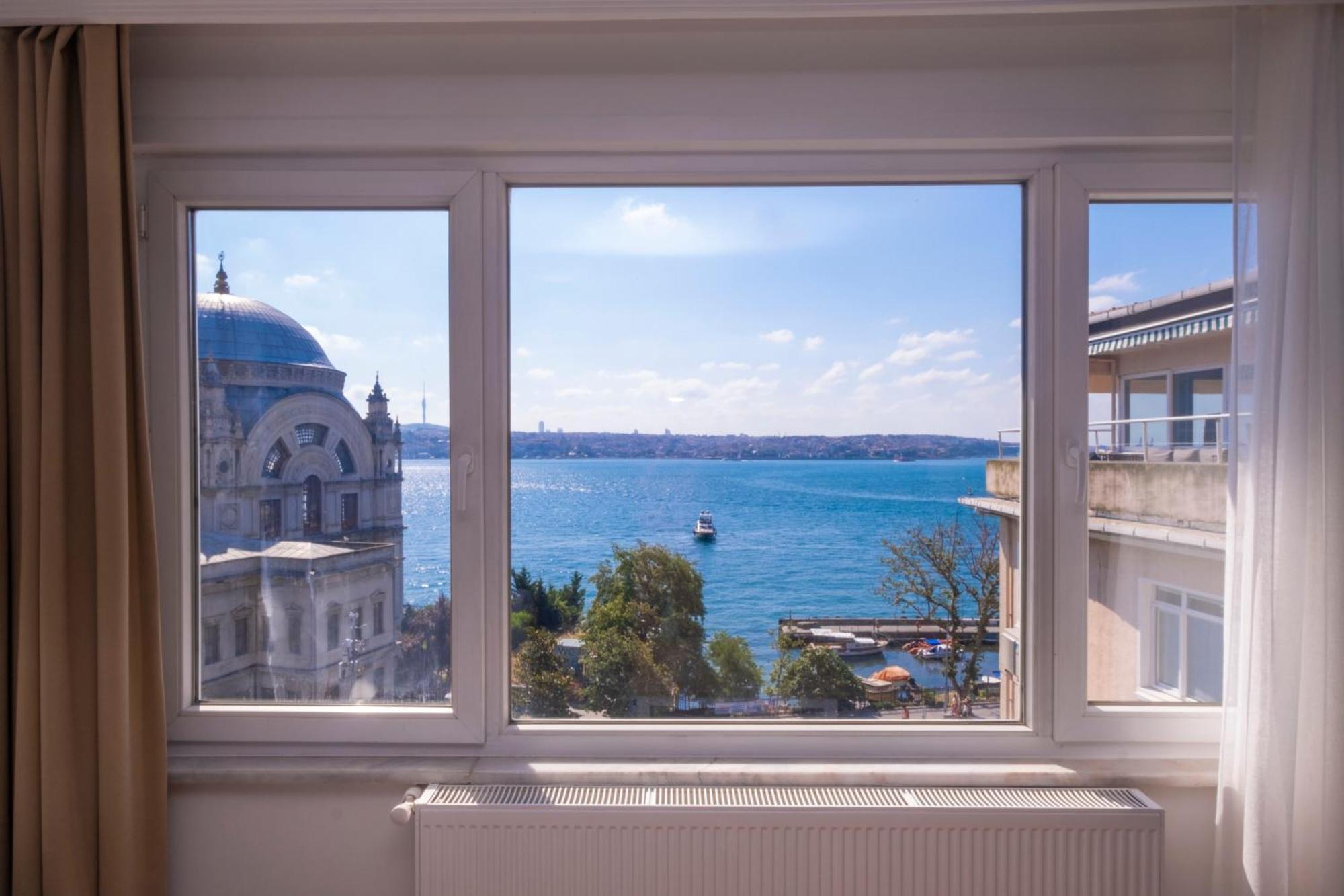 Contemporary Waterfront Apt With A Stunning View Provincia di Provincia di Istanbul Esterno foto